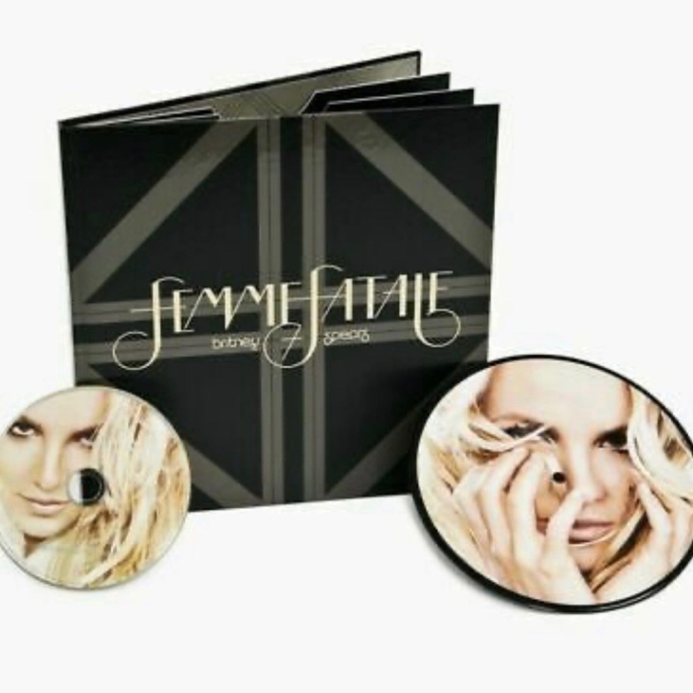 Britney Spears - Femme Fatale (Premium Fan Edition) CD 7" Mint Box Set SEALED